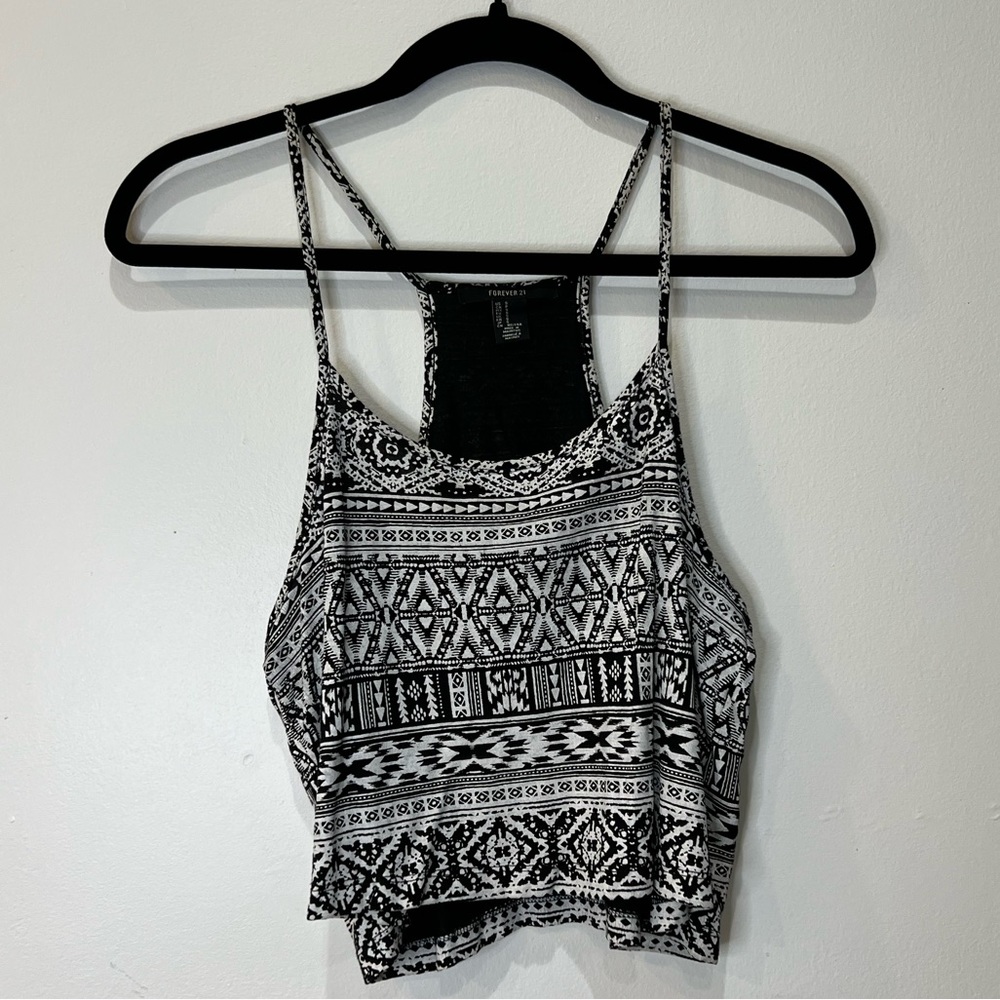 FOREVER 21 - SPAGHETTI STRAP CROPPED SHIRT